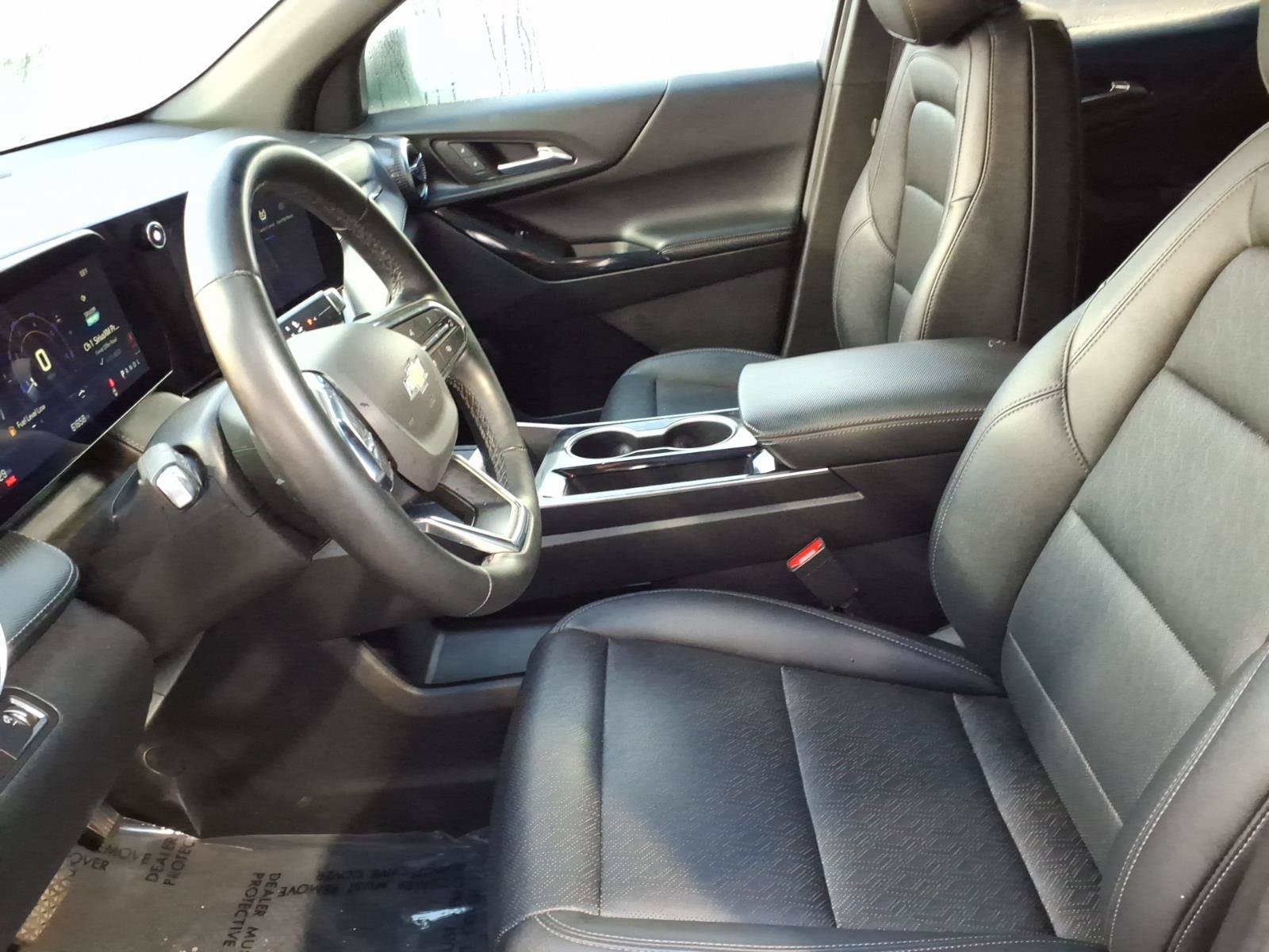 Used 2025 Chevrolet Equinox LT w/ Convenience Package II FWD image 10