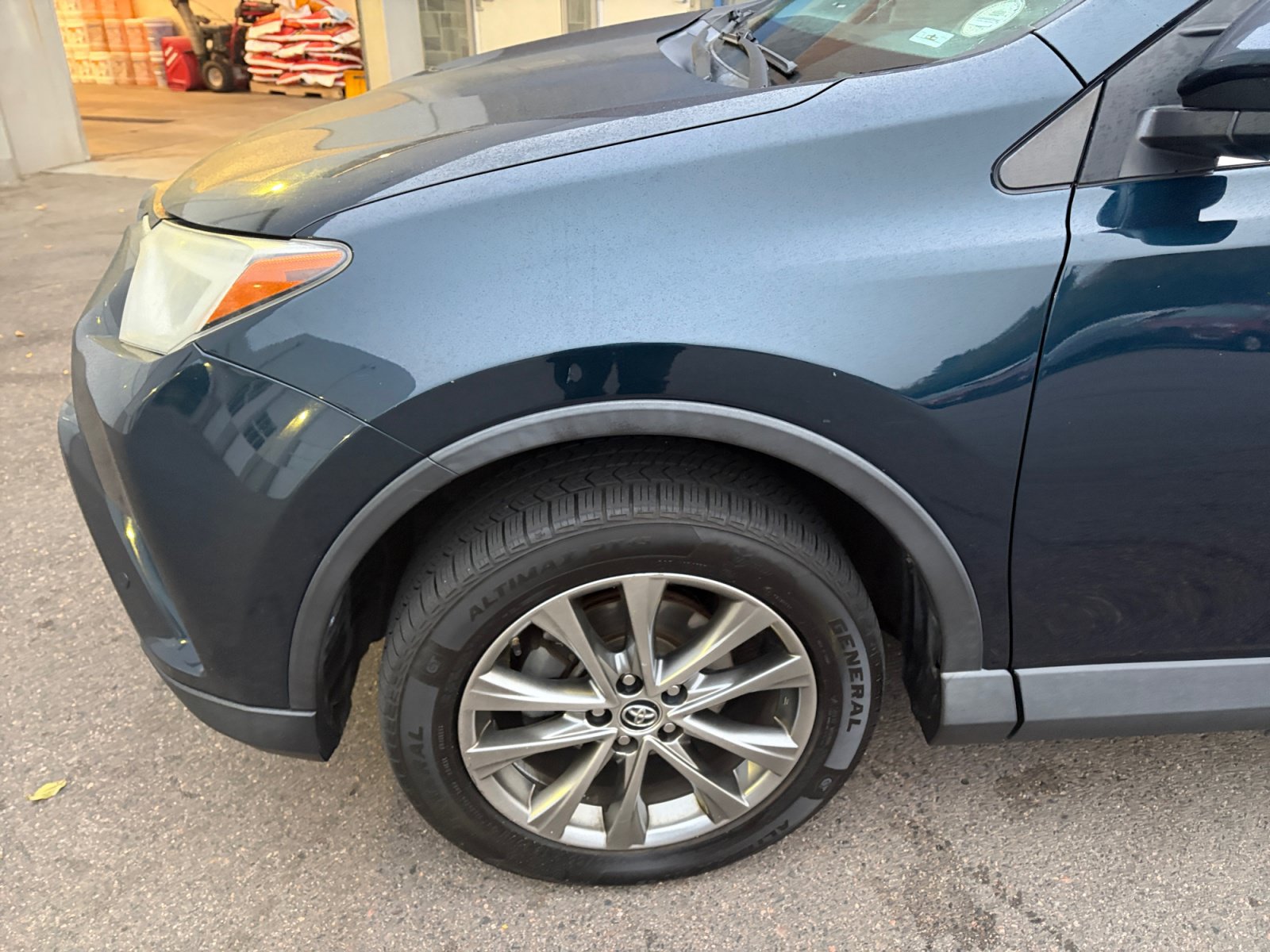 Used 2017 Toyota RAV4 Limited AWD/4WD image 11