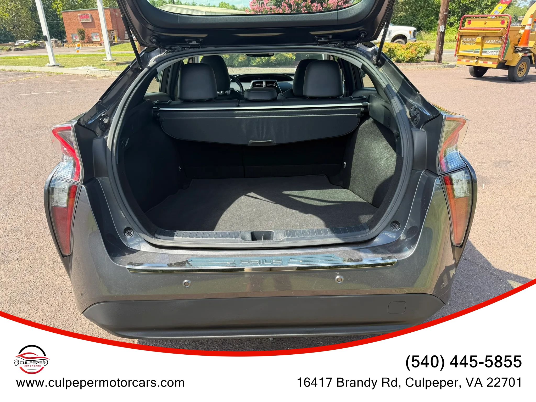 Used 2016 Toyota Prius Four w/ Advanced Technology Package FWD image 12