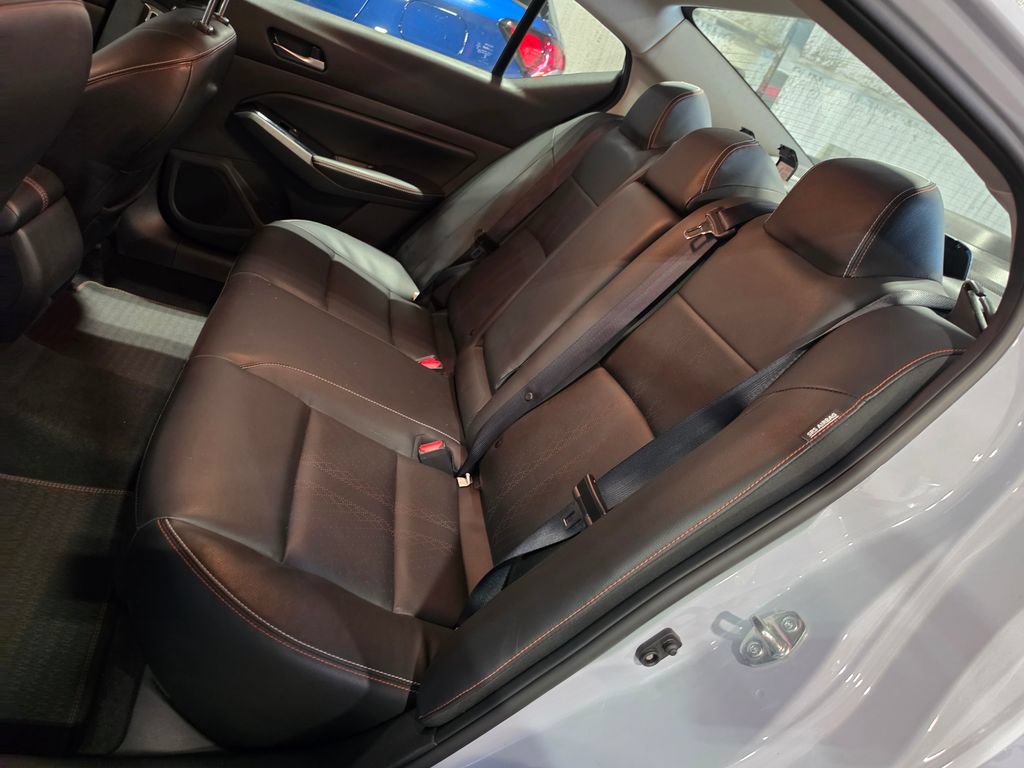 Used 2025 Nissan Altima 2.5 SR w/ SR Premium Package FWD image 7