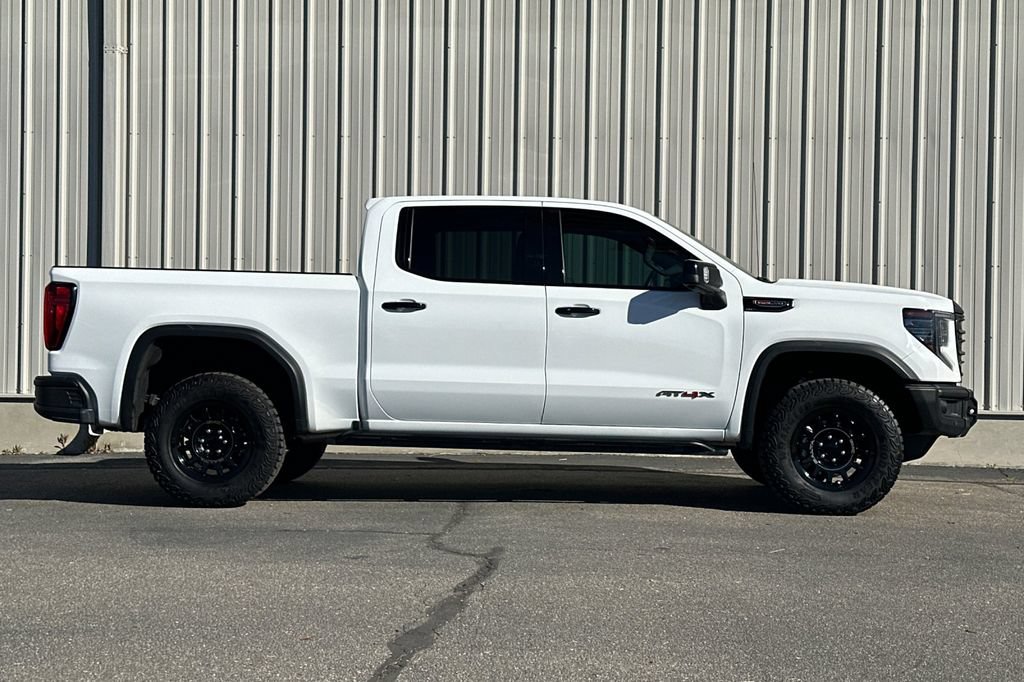 Used 2023 GMC Sierra 1500 AT4X w/ AT4X AEV Edition AWD/4WD image 3