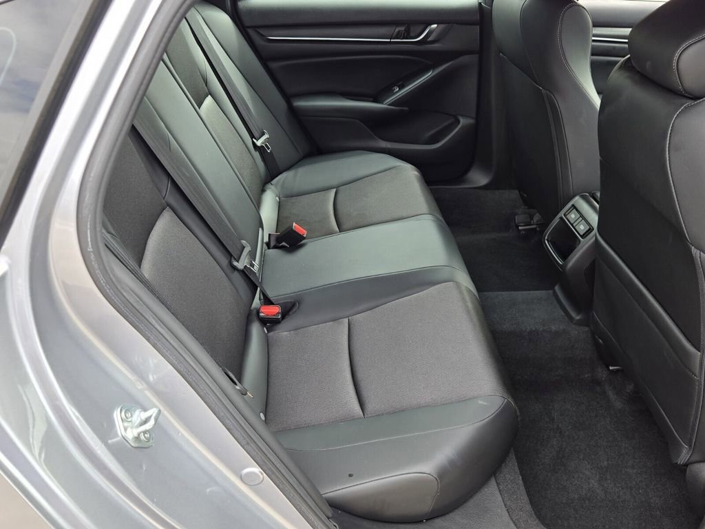 Used 2022 Honda Accord Sport image 15