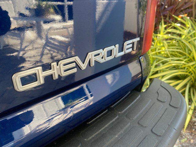 Used 2003 Chevrolet Suburban LS image 92