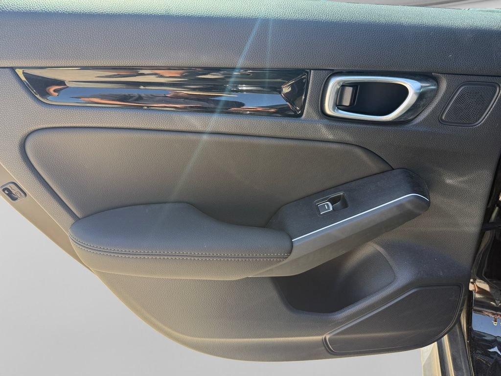 Used 2025 Honda Civic Sport Touring image 11