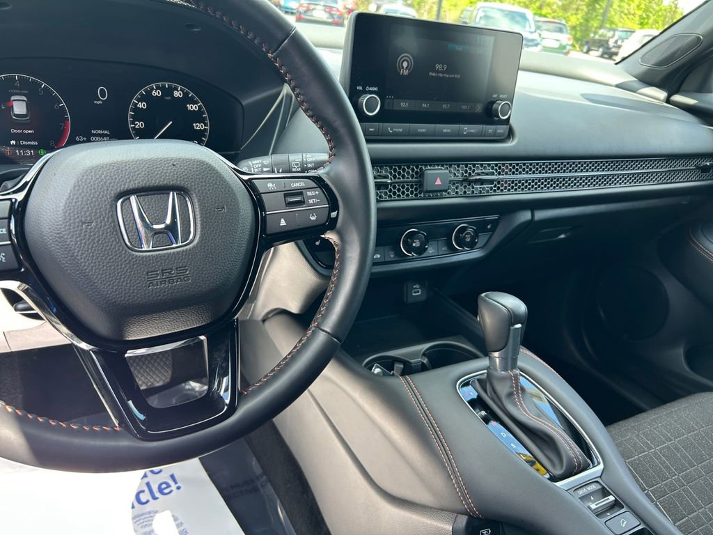 Used 2025 Honda HR-V Sport image 11
