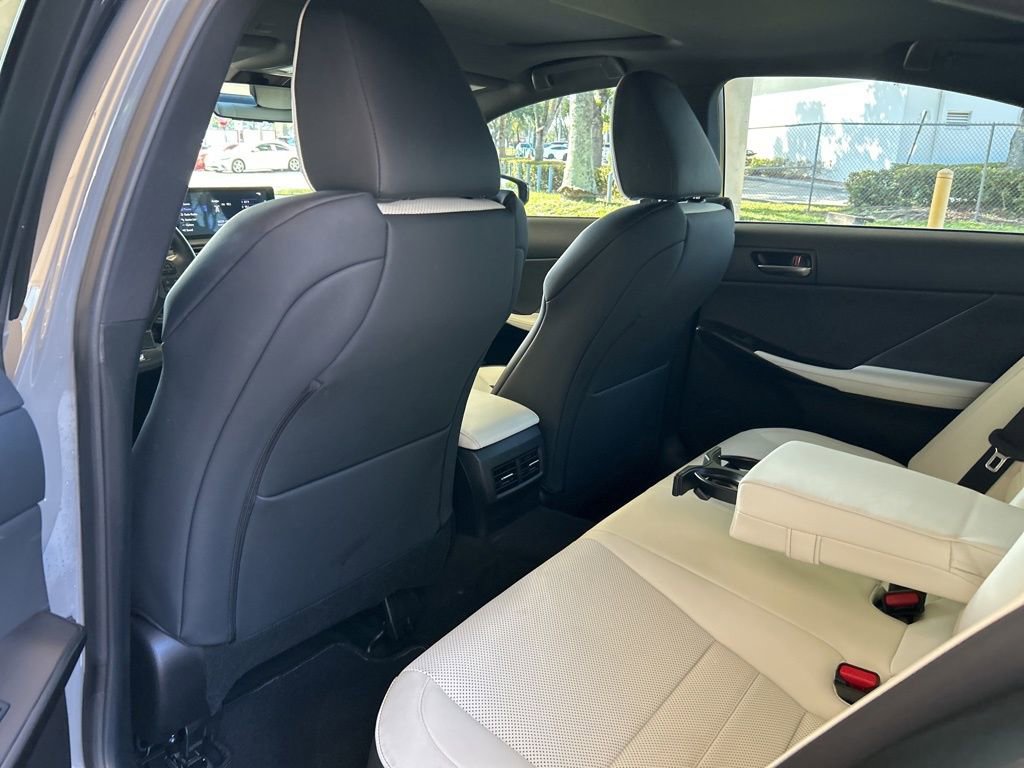 Used 2025 Lexus IS 350 F Sport w/ Navigation Package RWD image 39