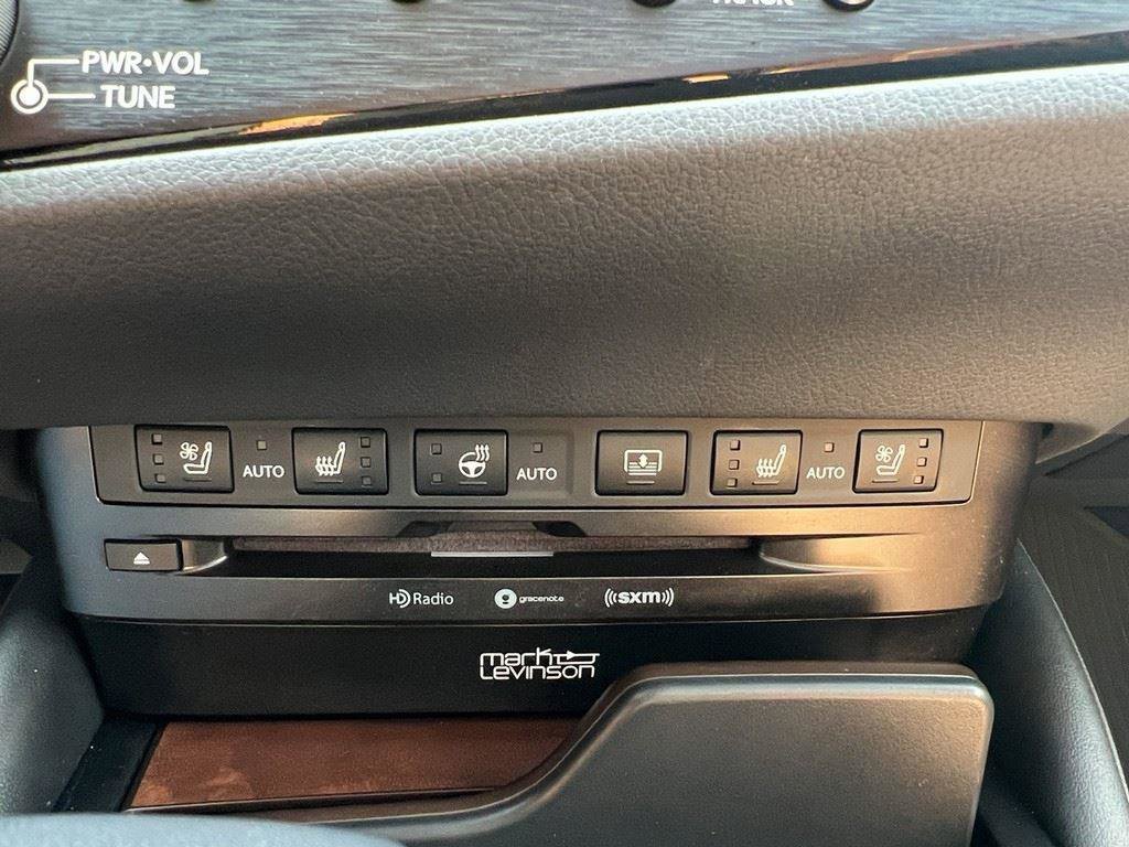 Used 2022 Lexus ES 350 Ultra Luxury image 23