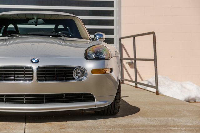 Used 2002 BMW Z8 RWD image 4