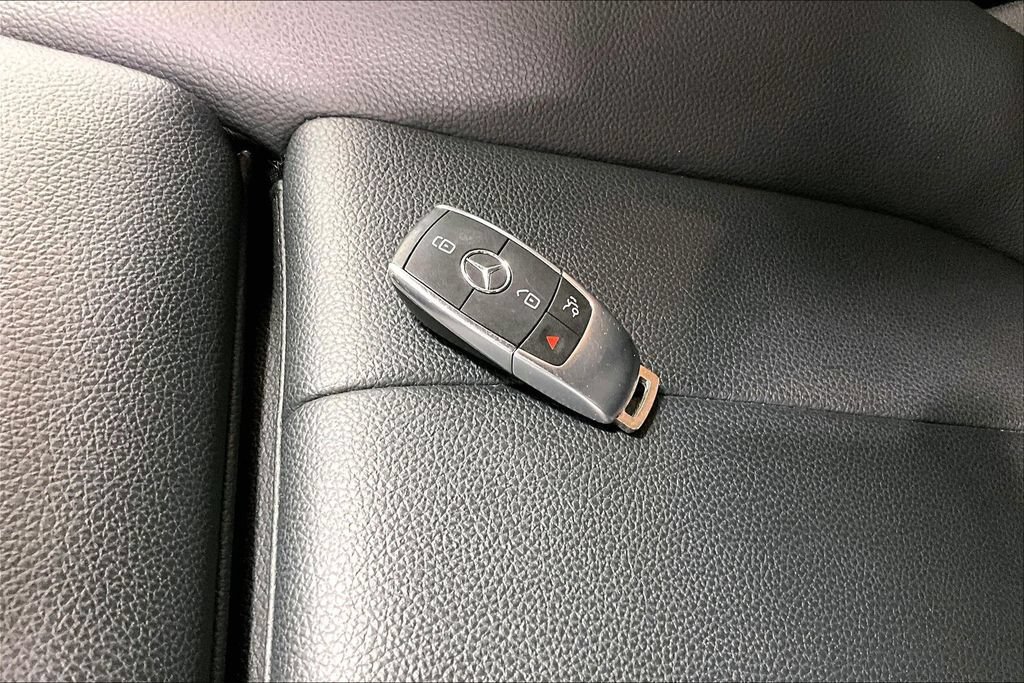 Used 2025 Mercedes-Benz GLA 250 image 10