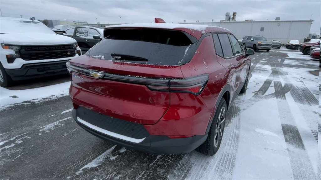 New 2026 Chevrolet Equinox EV LT image 9