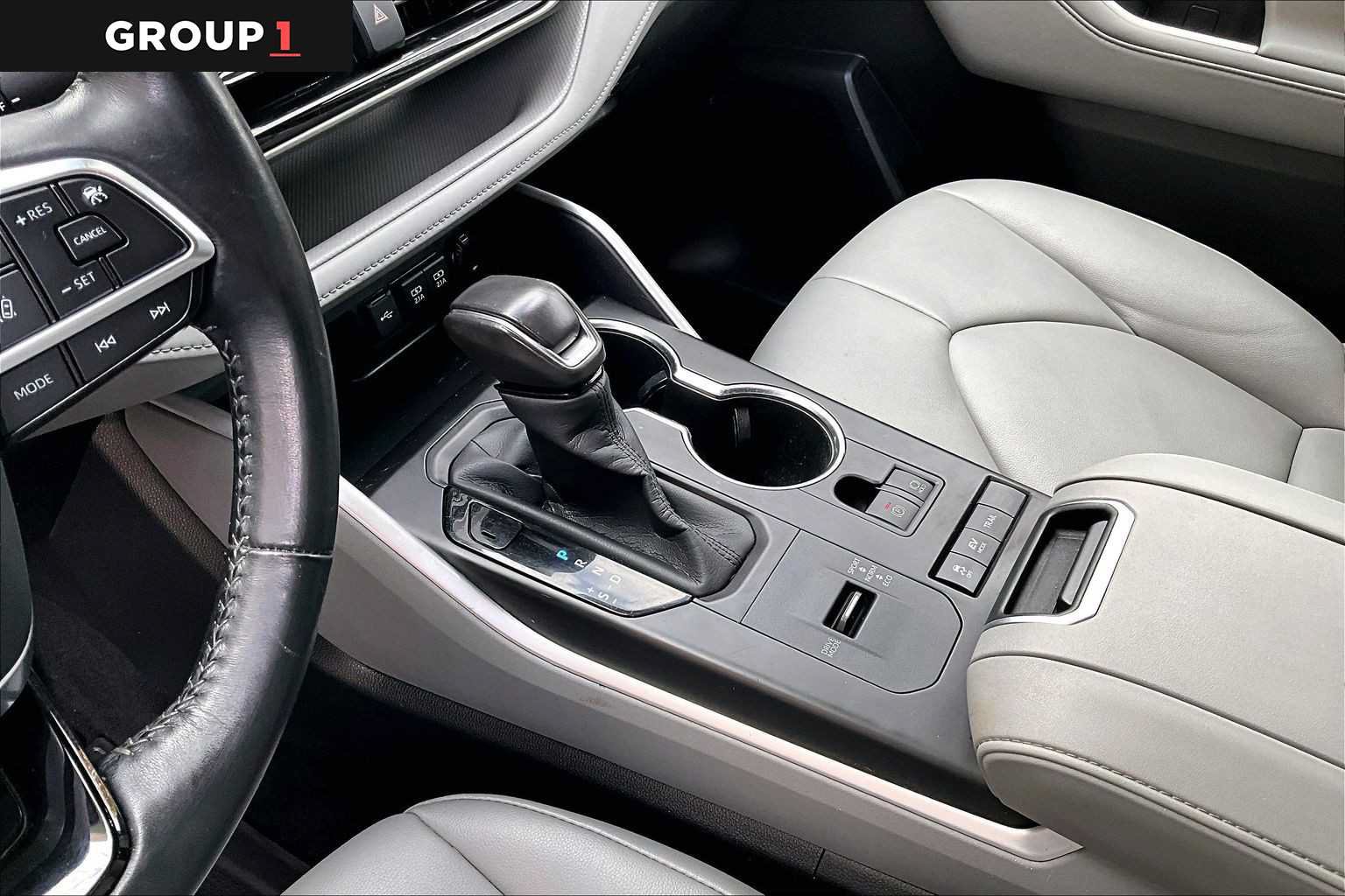 Certified 2020 Toyota Highlander XLE AWD/4WD image 17