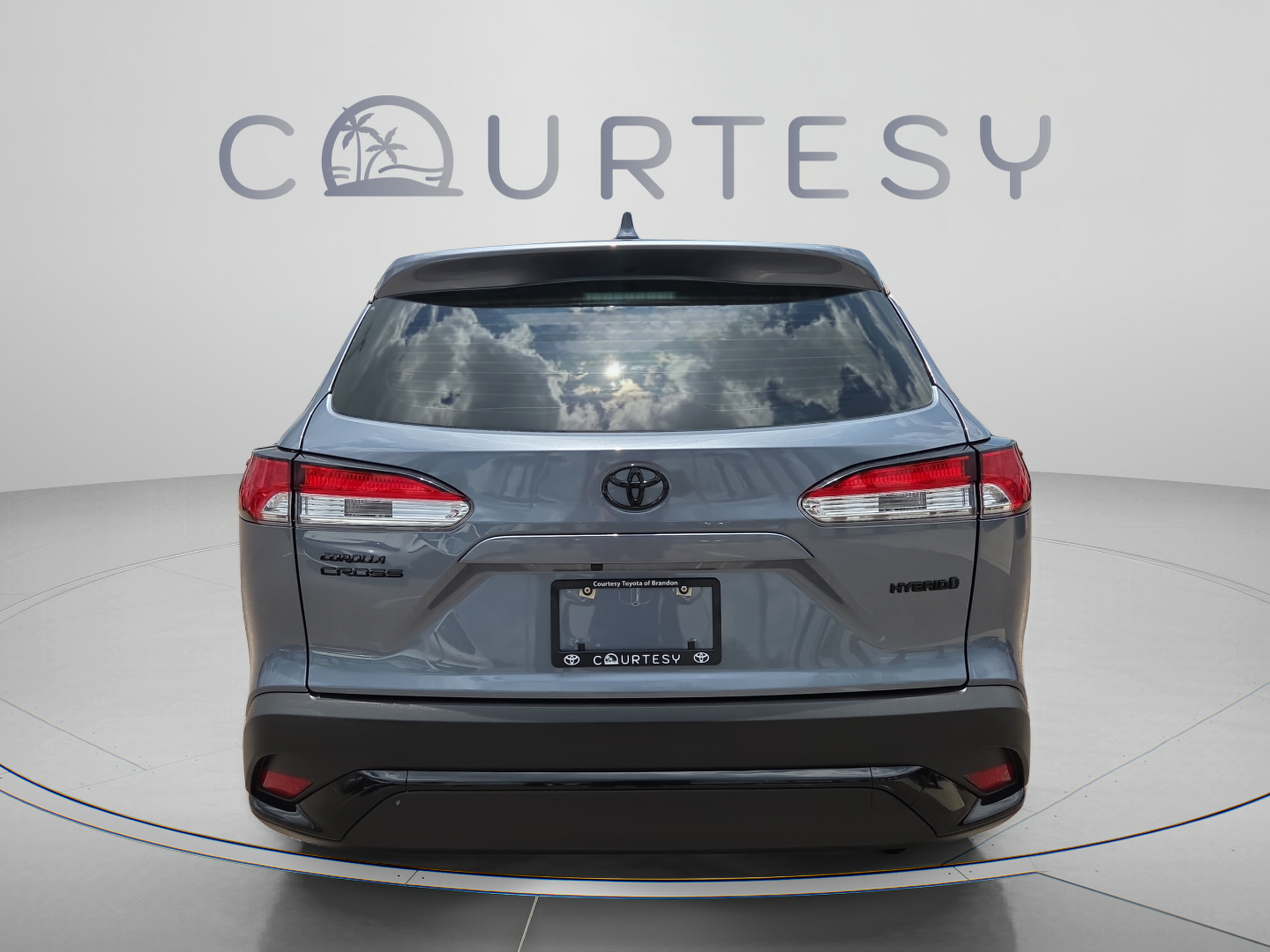 Used 2024 Toyota Corolla Cross AWD Hybrid image 4