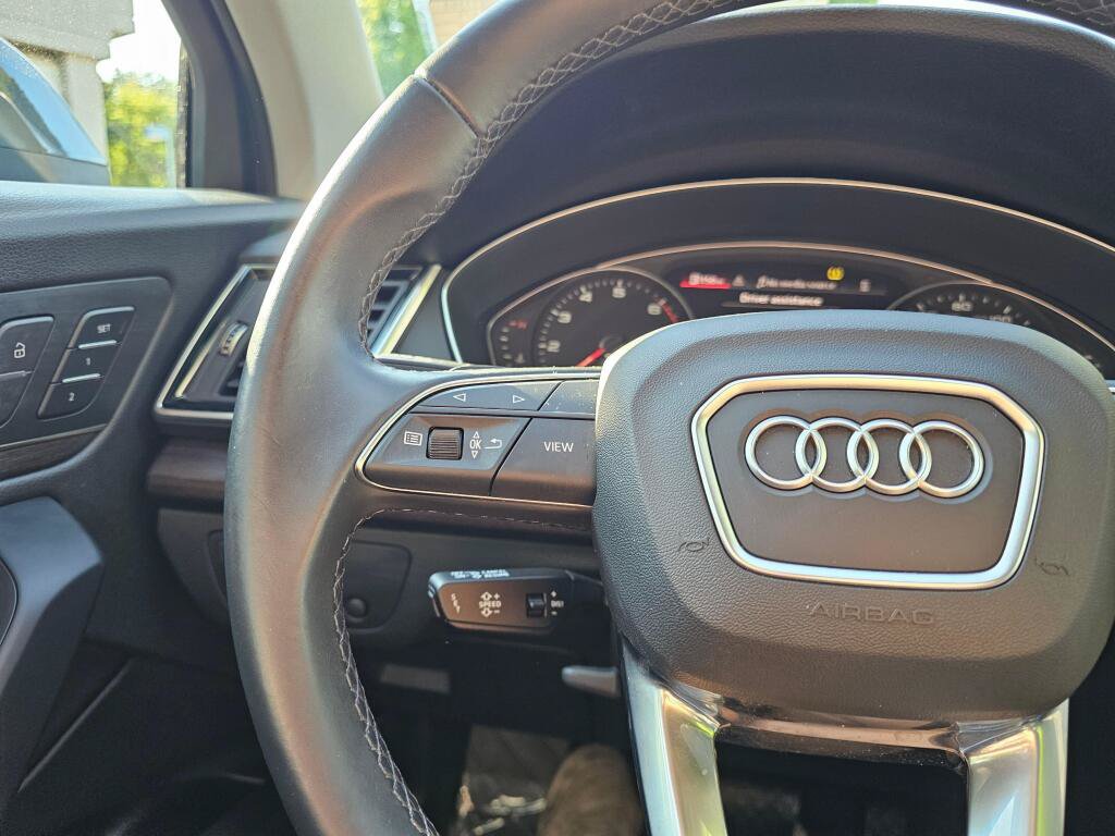 Used 2023 Audi Q5 2.0T Premium AWD/4WD image 34