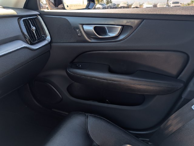 Used 2024 Volvo S60 B5 Core FWD image 24