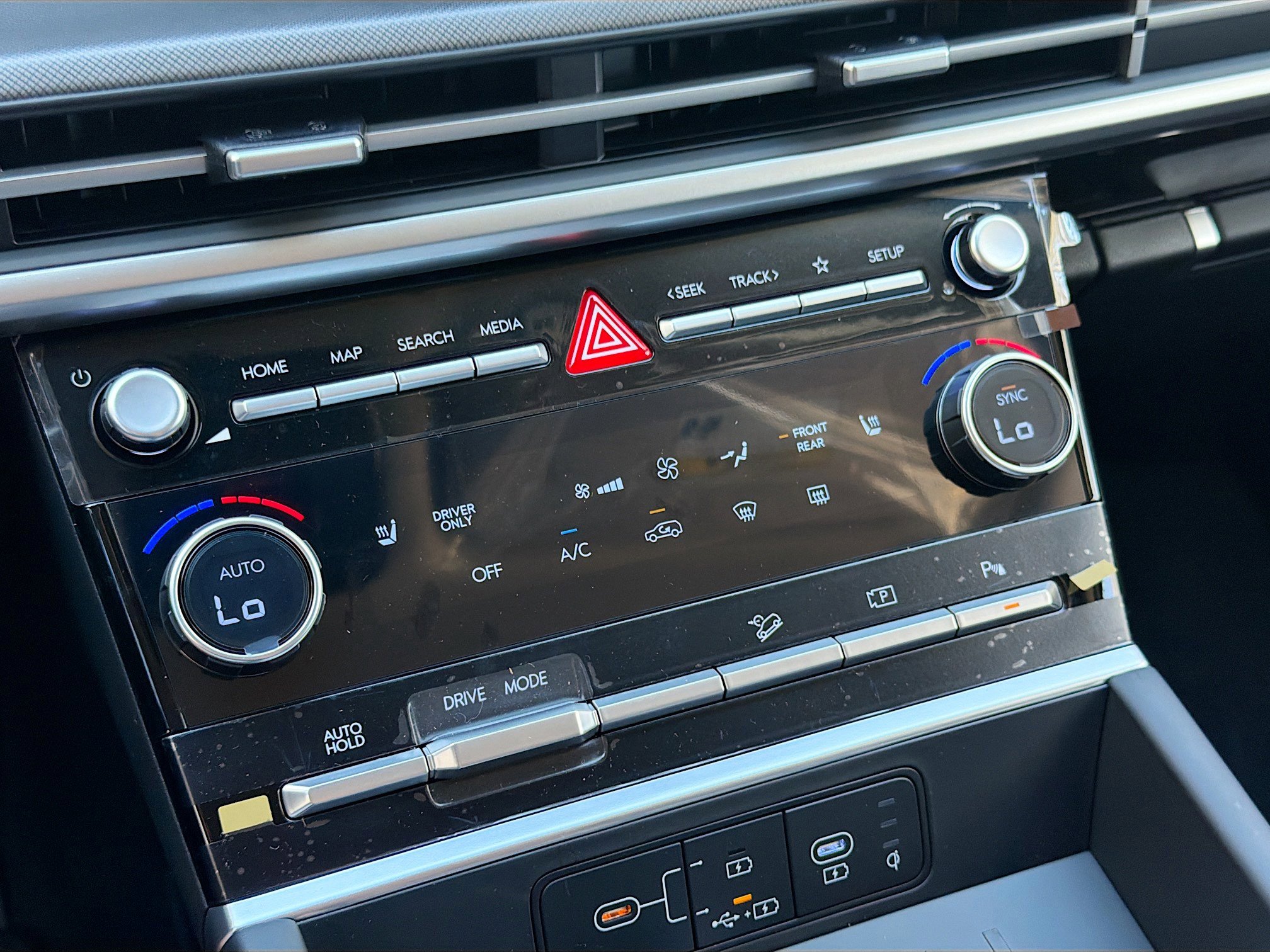 New 2026 Hyundai Santa Fe SEL FWD image 33