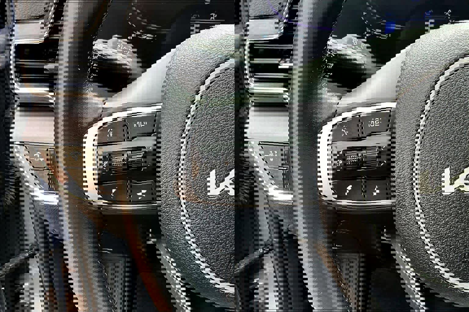 Certified 2023 Kia Sportage EX image 22