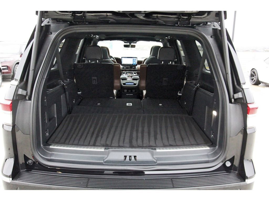 Used 2022 Lincoln Navigator L Reserve image 28
