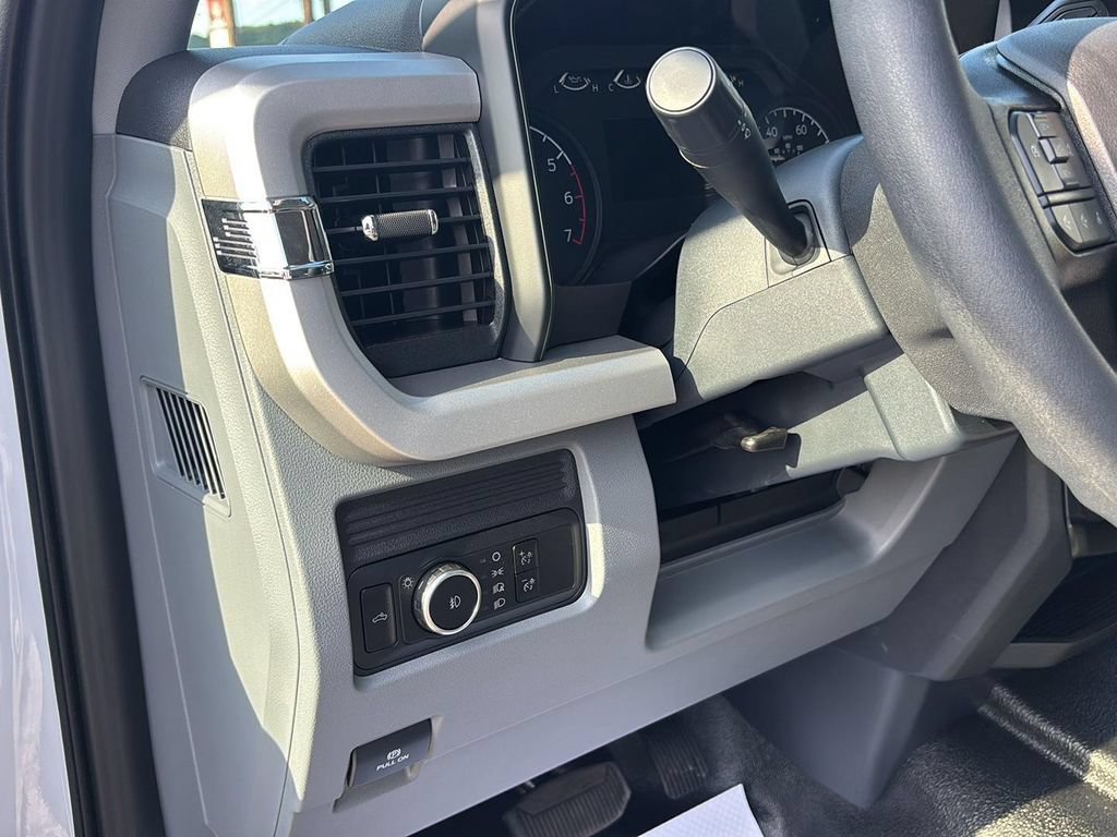 New 2027 Ford F250 XL w/ XL Chrome Package AWD/4WD image 26