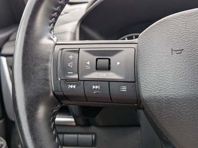 Used 2025 Nissan Rogue SV FWD image 24