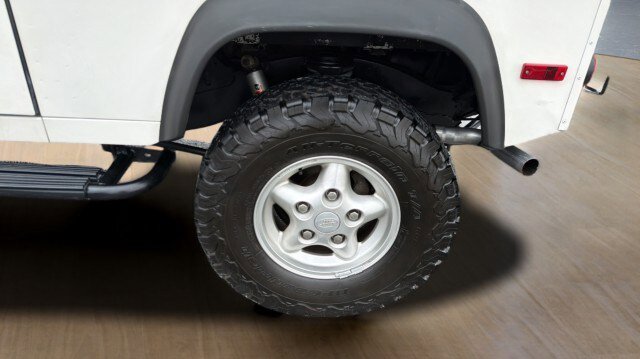 Used 1997 Land Rover Defender 90 AWD/4WD image 17