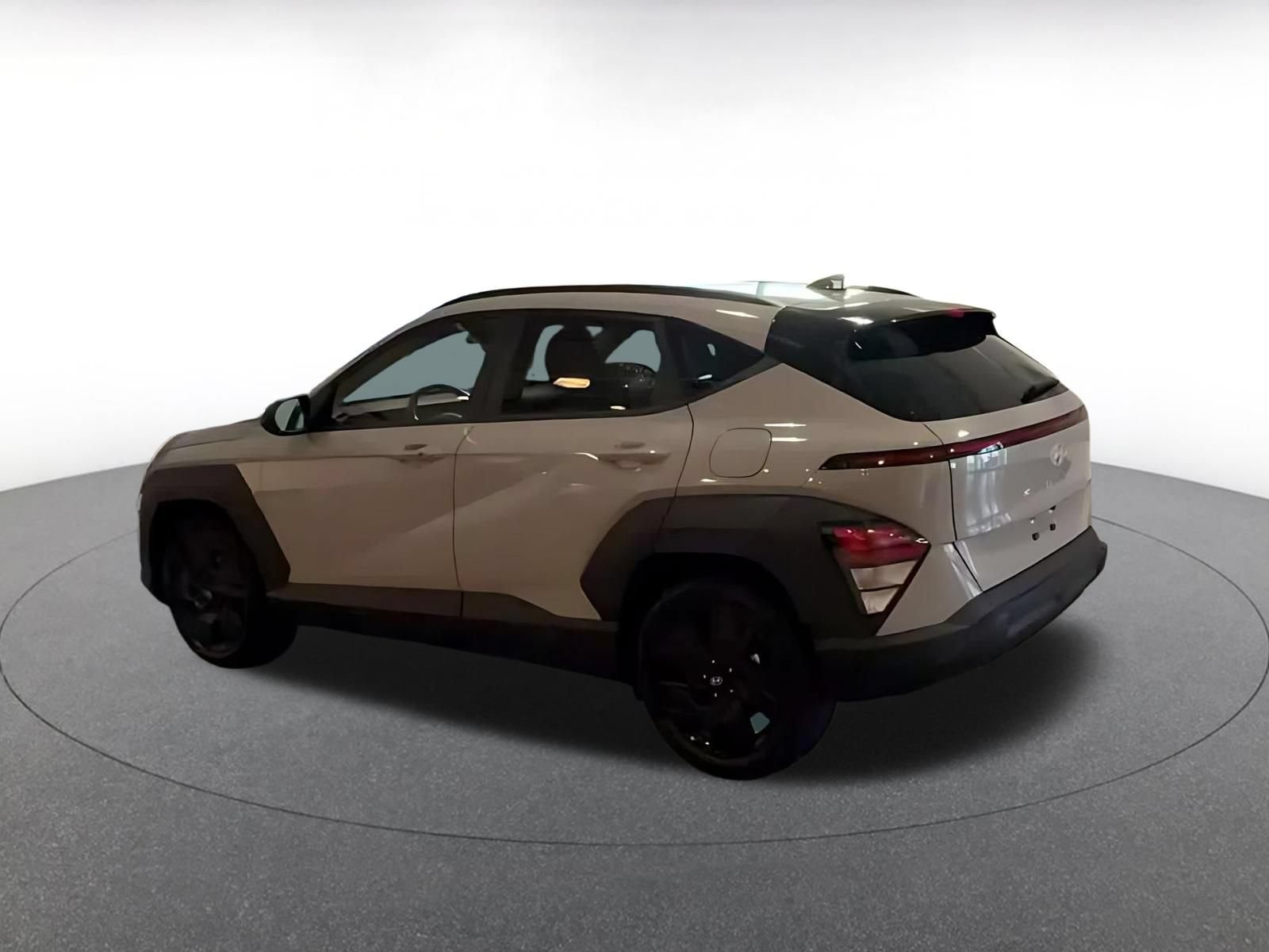 Used 2026 Hyundai Kona SEL Sport FWD image 14