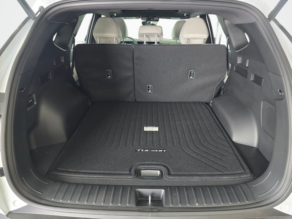 New 2026 Hyundai Tucson Limited AWD/4WD image 16