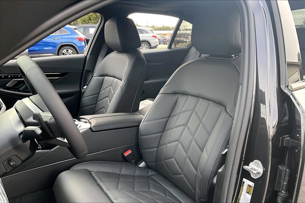 New 2026 BMW 530i w/ M Sport Package RWD image 8