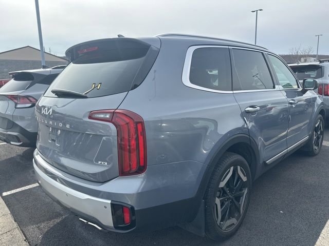 Used 2024 Kia Telluride S w/ S Sunroof Package image 3