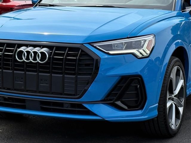 Used 2021 Audi Q3 2.0T Premium Plus w/ Premium Plus Package AWD/4WD image 2