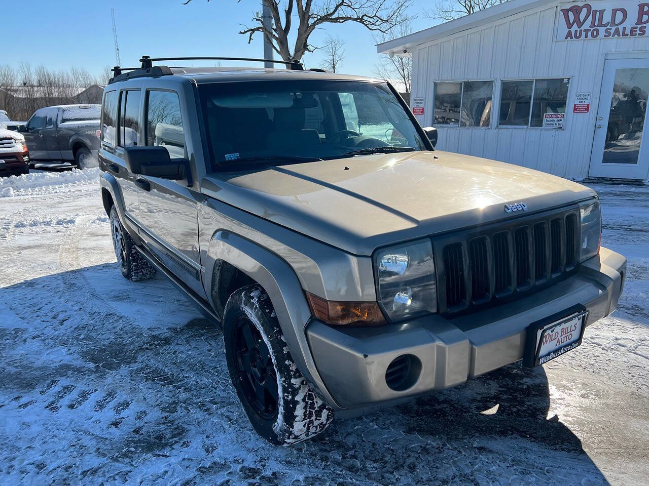 Used 2006 Jeep Commander 4WD w/ Trailer Tow Group IV image 3