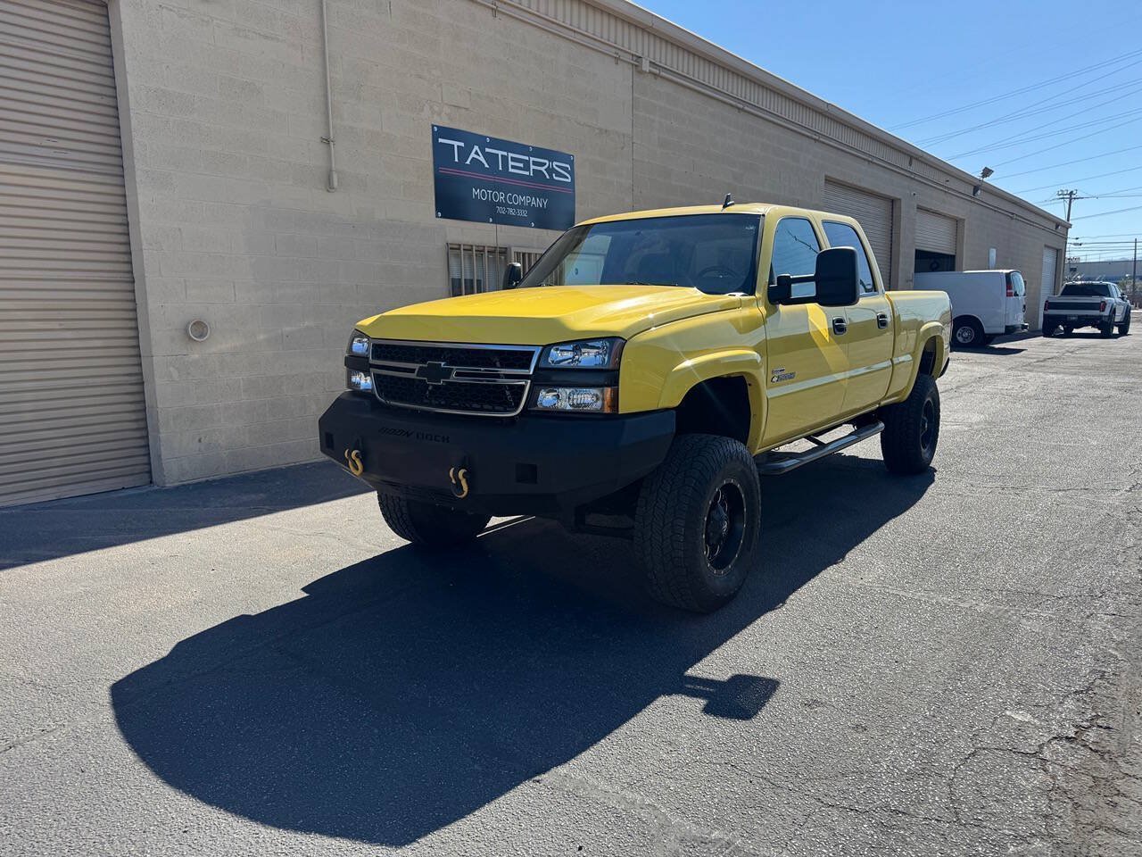 Used 2007 Chevrolet Silverado 2500 LT w/ Heavy-Duty Power Package AWD/4WD image 2