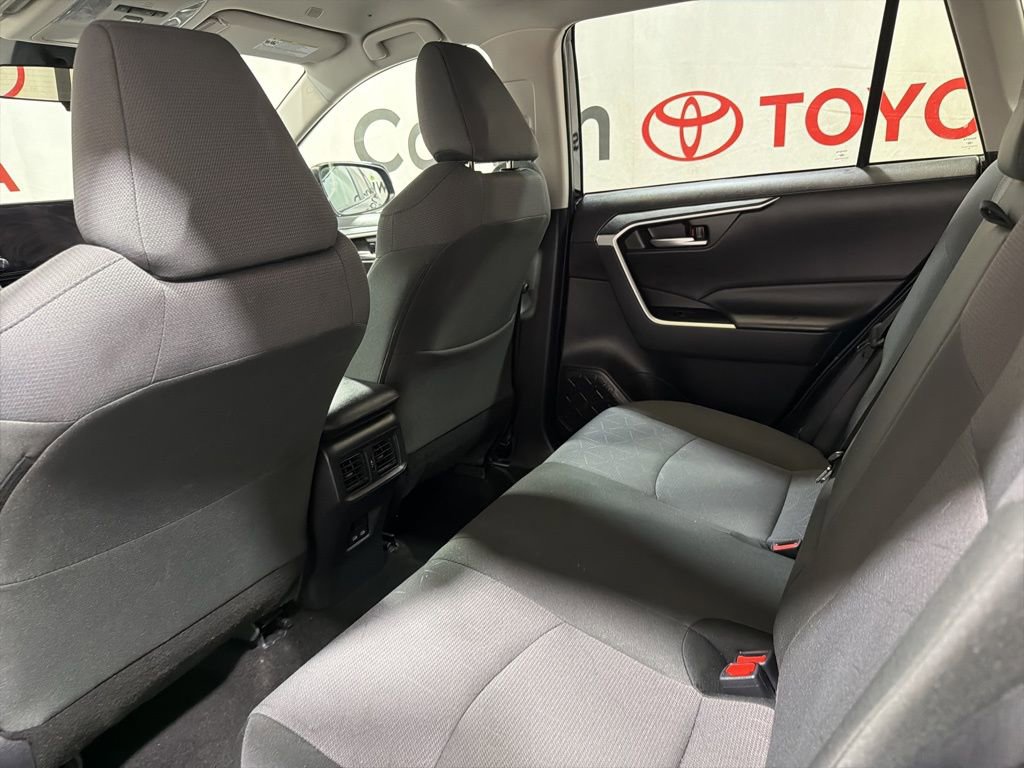 Used 2025 Toyota RAV4 XLE image 17