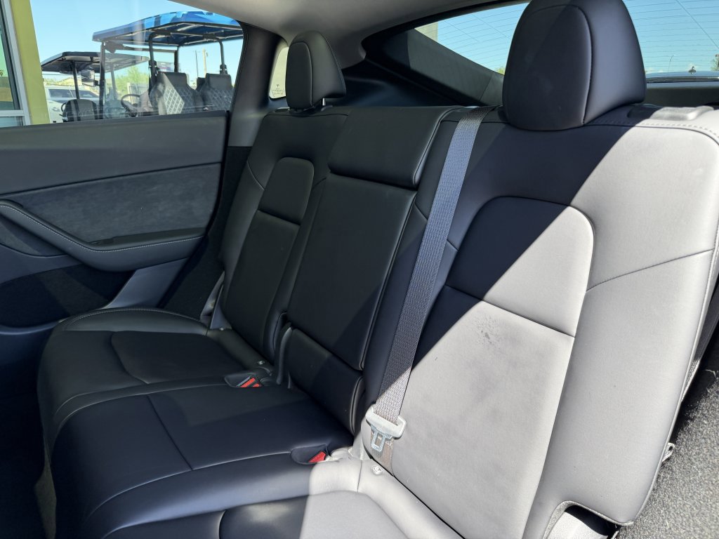 Used 2024 Tesla Model Y Long Range image 35