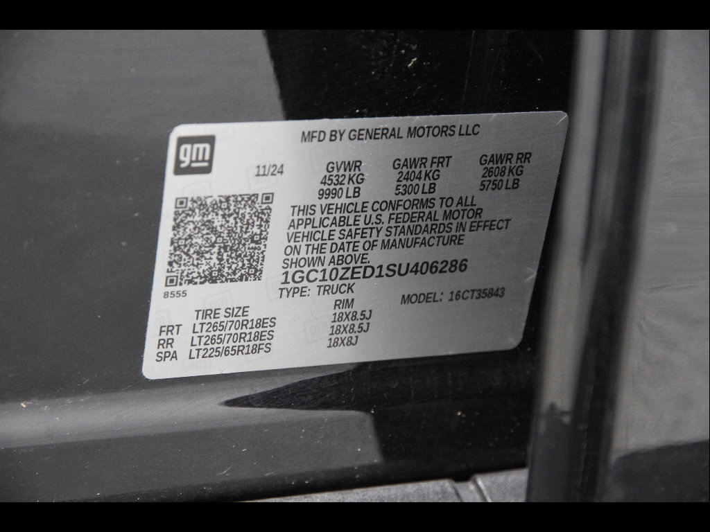 Used 2025 Chevrolet Silverado EV LT image 20