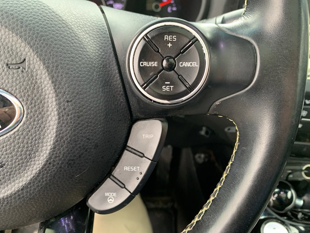 Used 2015 Kia Soul + w/ Primo Package image 24