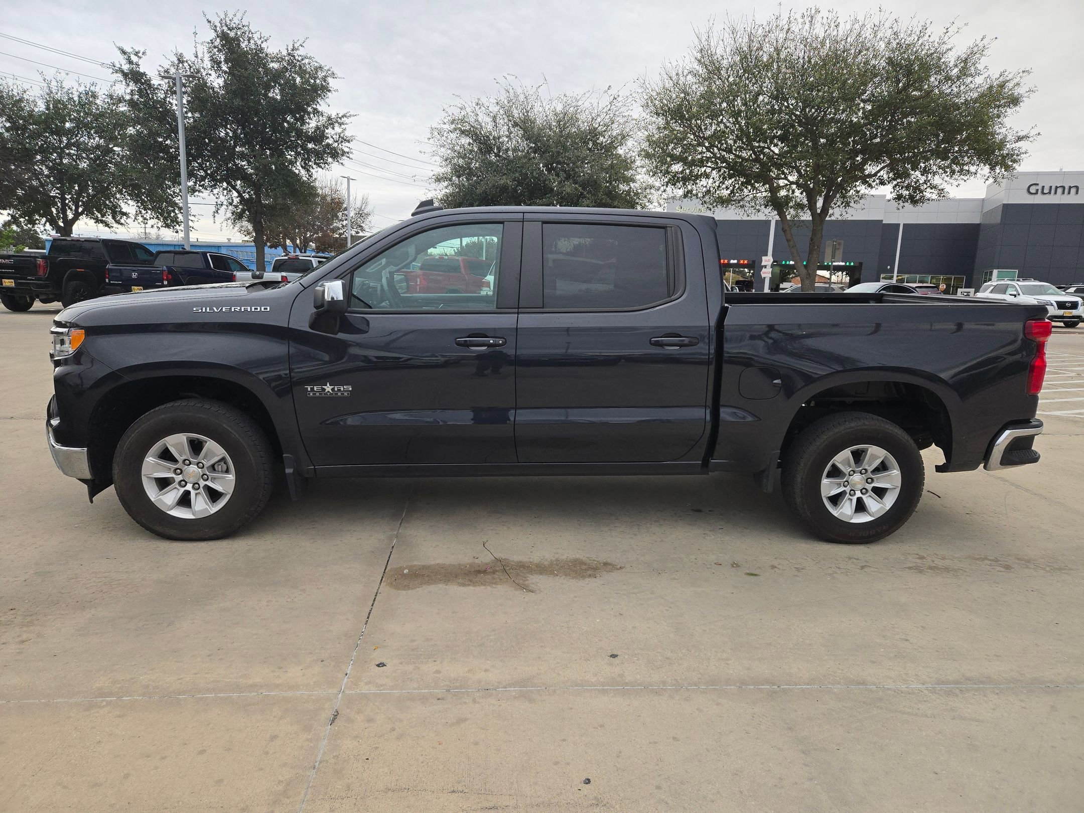 Used 2024 Chevrolet Silverado 1500 LT image 6