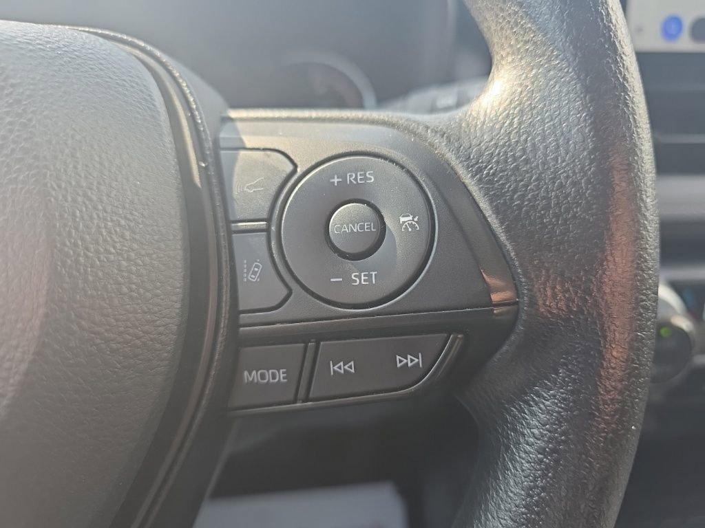 Used 2024 Toyota RAV4 XLE image 24