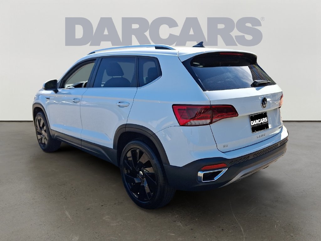 Used 2024 Volkswagen Taos SE w/ Black Wheel Plus Package AWD/4WD image 4