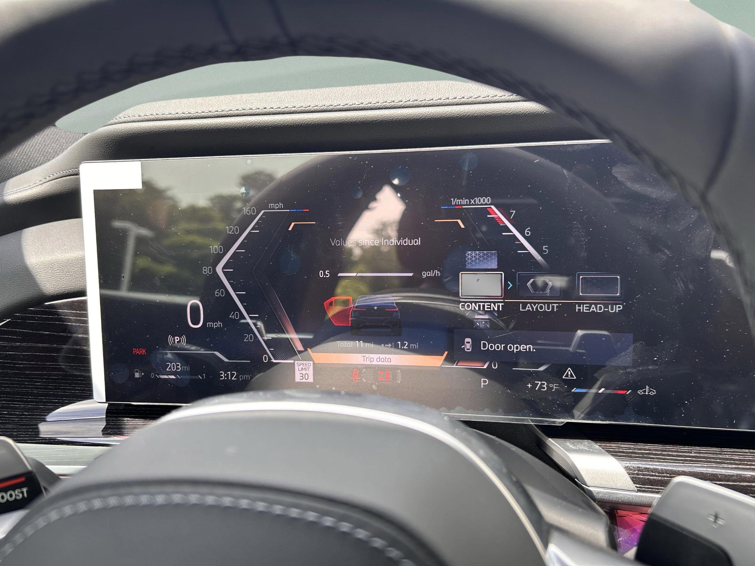 Used 2025 BMW 740i w/ Premium Package image 14