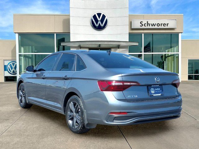 Certified 2024 Volkswagen Jetta SE FWD image 7