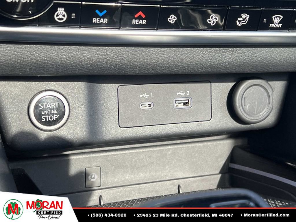 Used 2023 Nissan Rogue Platinum w/ Platinum Premium Package AWD/4WD image 26