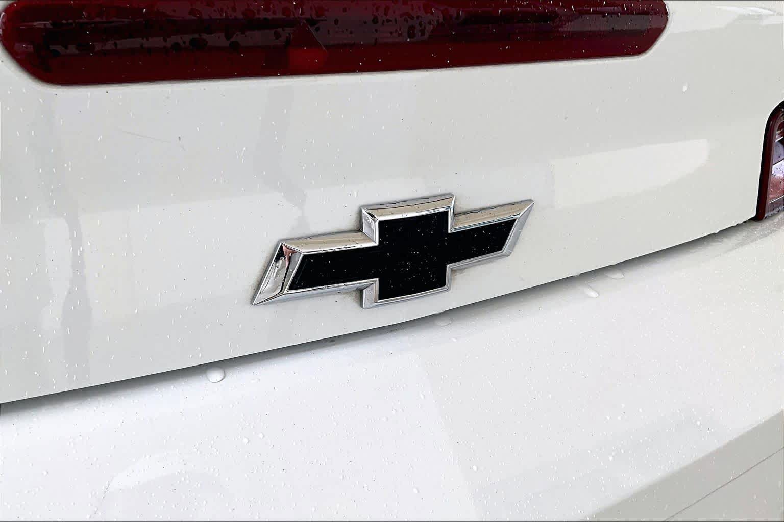 Used 2018 Chevrolet Camaro SS RWD image 29