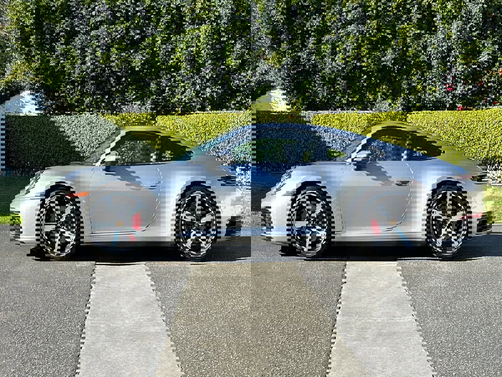 Certified 2024 Porsche 911 Carrera S image 2