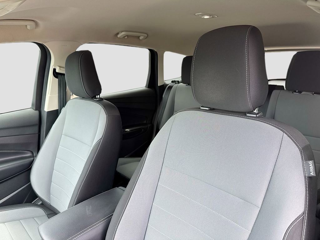 Used 2019 Ford Escape S image 12