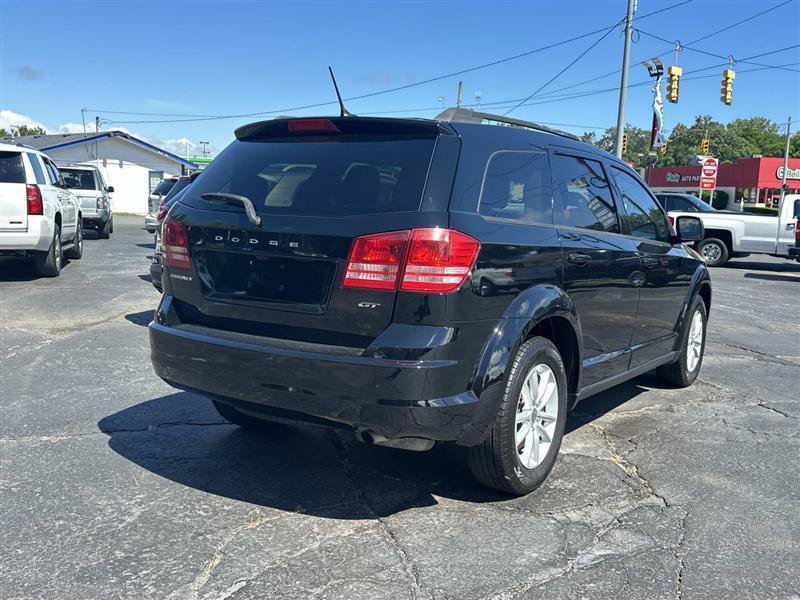 Used 2017 Dodge Journey SE FWD image 3