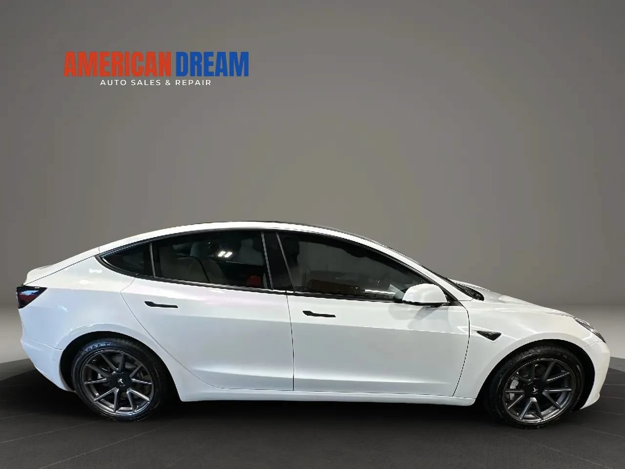 Used 2021 Tesla Model 3 Standard Range Plus RWD image 6