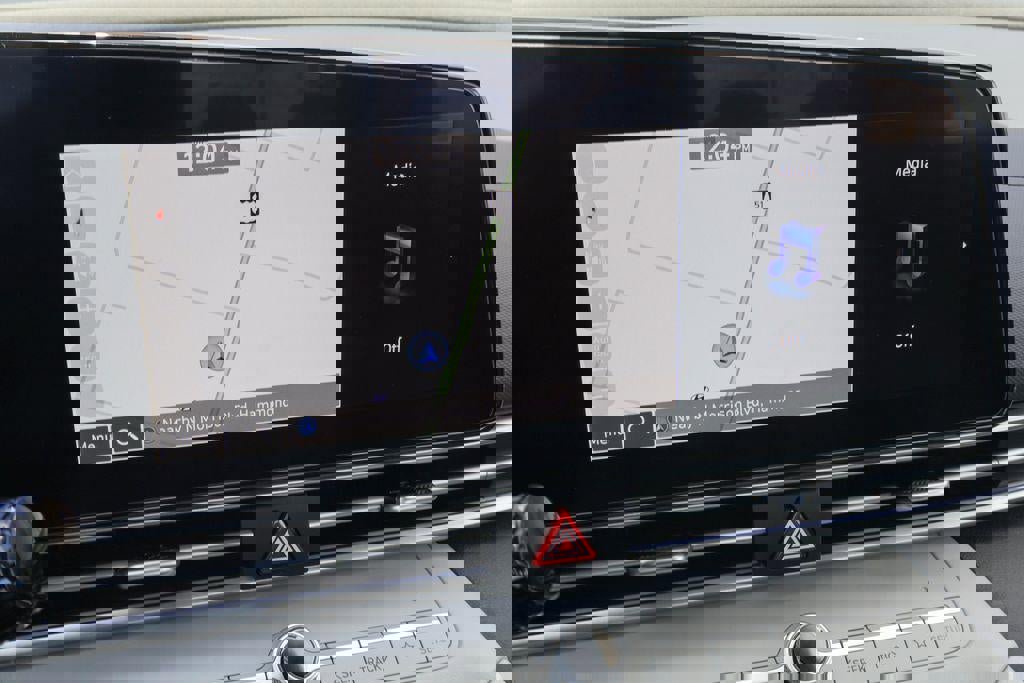 New 2026 Hyundai Elantra Limited image 3