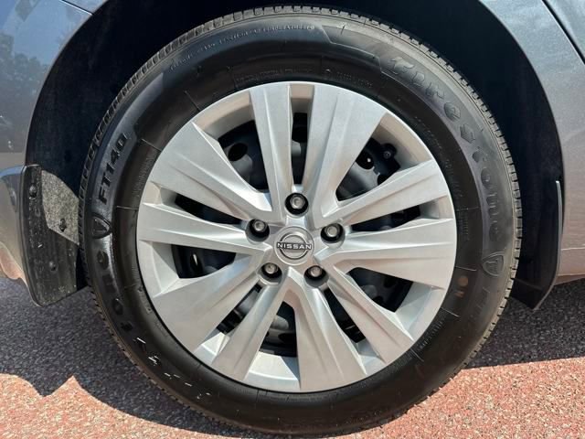 Used 2025 Nissan Sentra S image 29