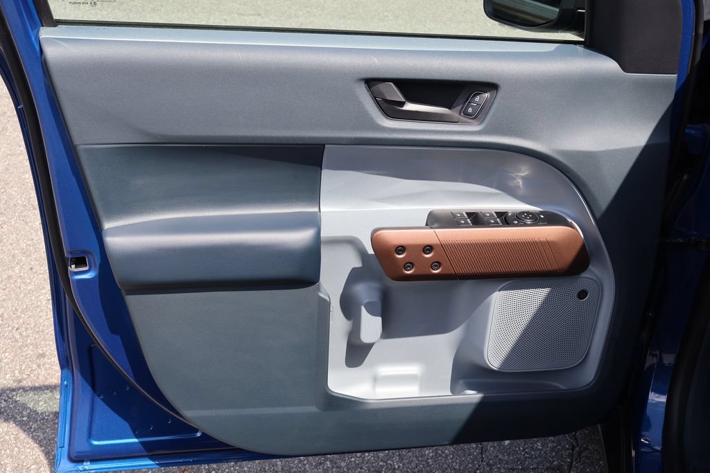 Used 2023 Ford Maverick Lariat w/ Lariat Luxury Package FWD image 19