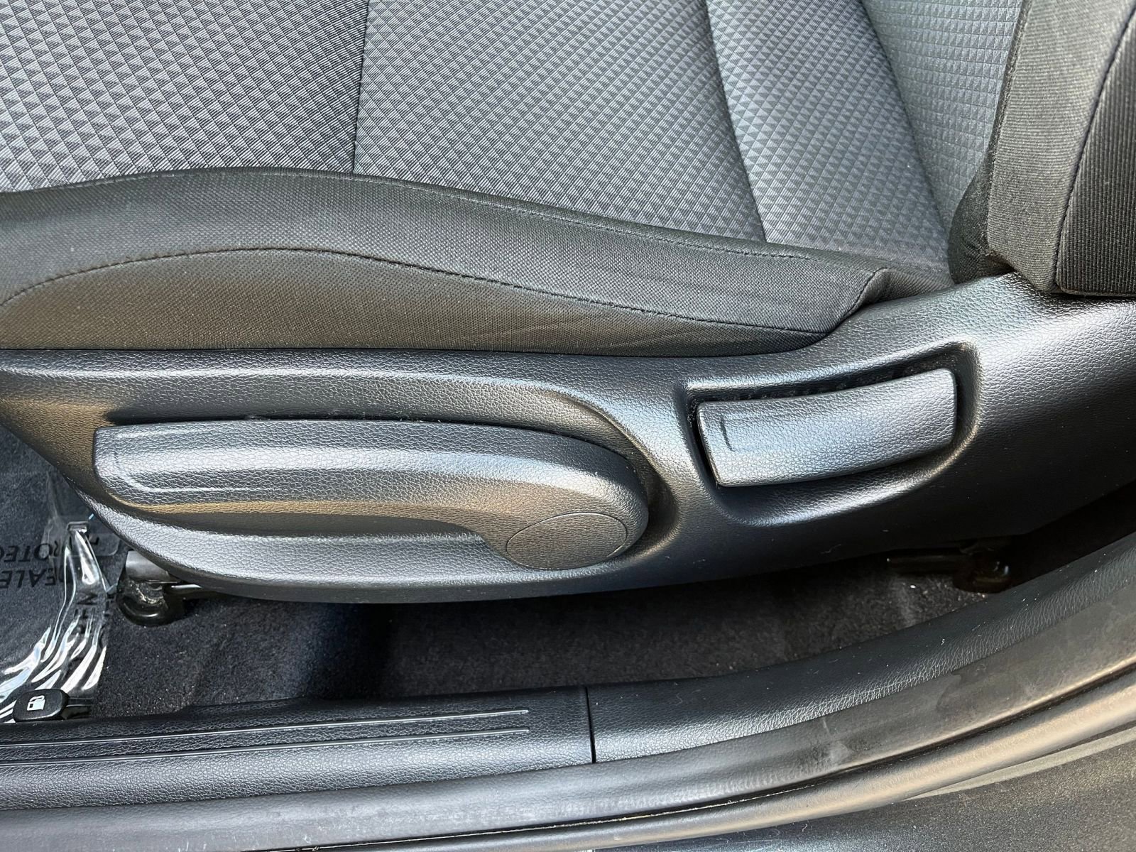 Used 2025 Kia Soul LX w/ LX Technology Package FWD image 22